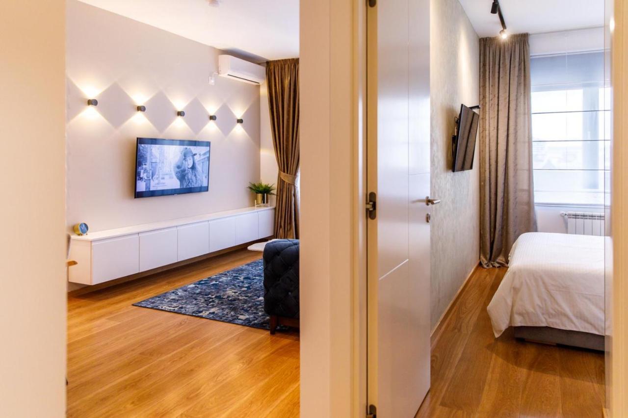 Dali Apartments Pupin Palace Novi Sad Buitenkant foto