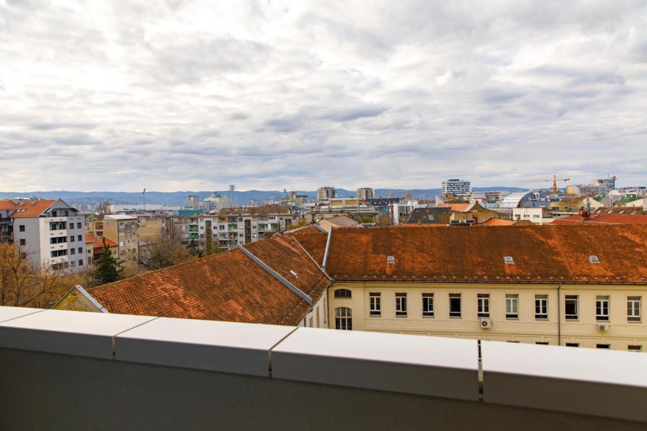 Dali Apartments Pupin Palace Novi Sad Buitenkant foto